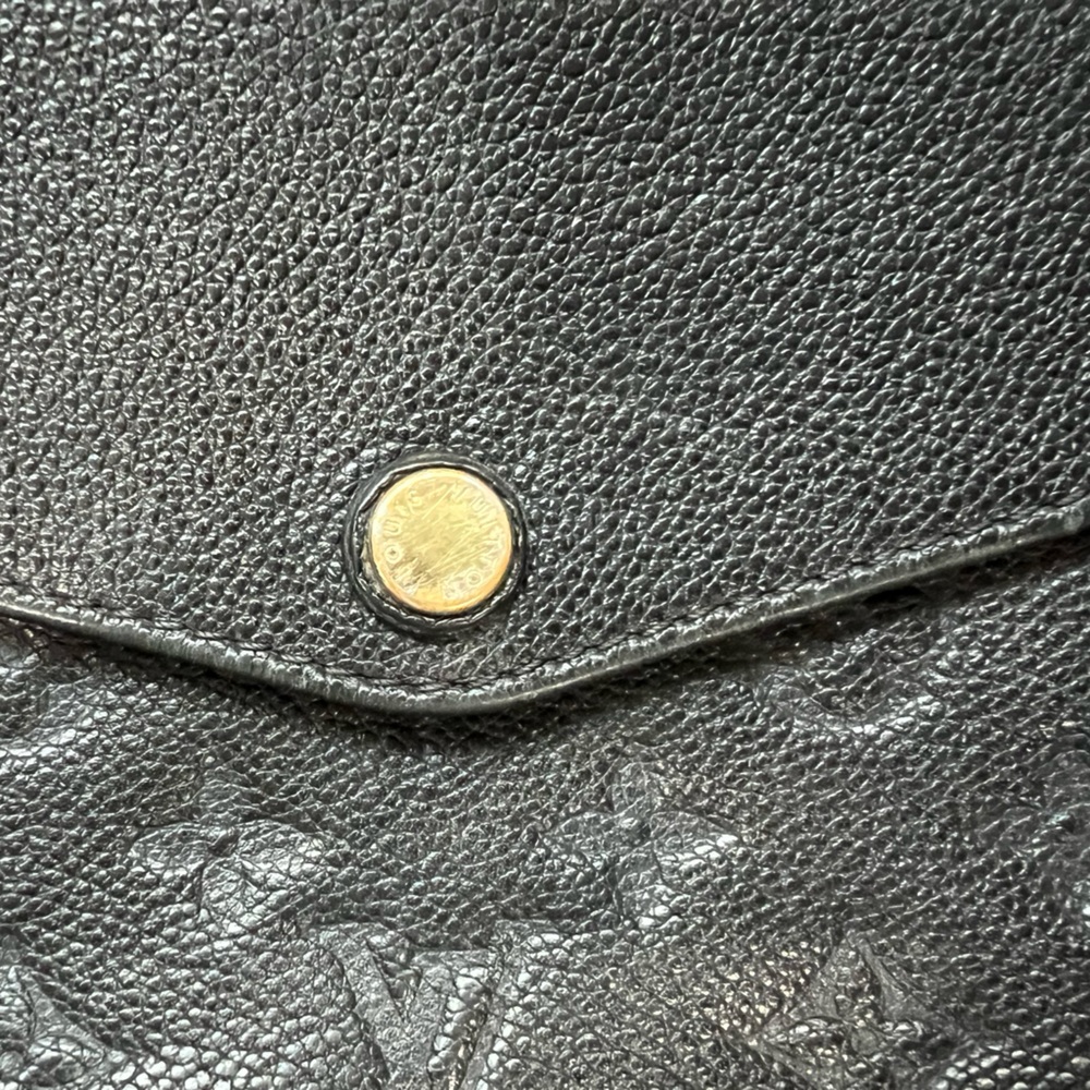 Louis Vuitton Twice Empreinte Monogram crossbody. - Picture 3 of 13